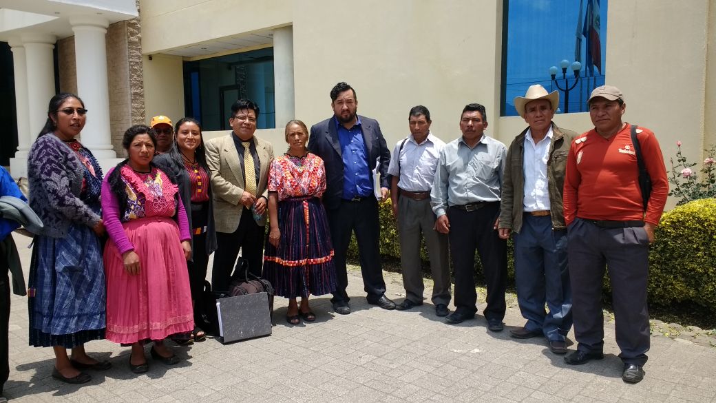 Lucha de cuatro comunidades indígenas de Quetzaltenango contra empresa extractora de piedra pómez