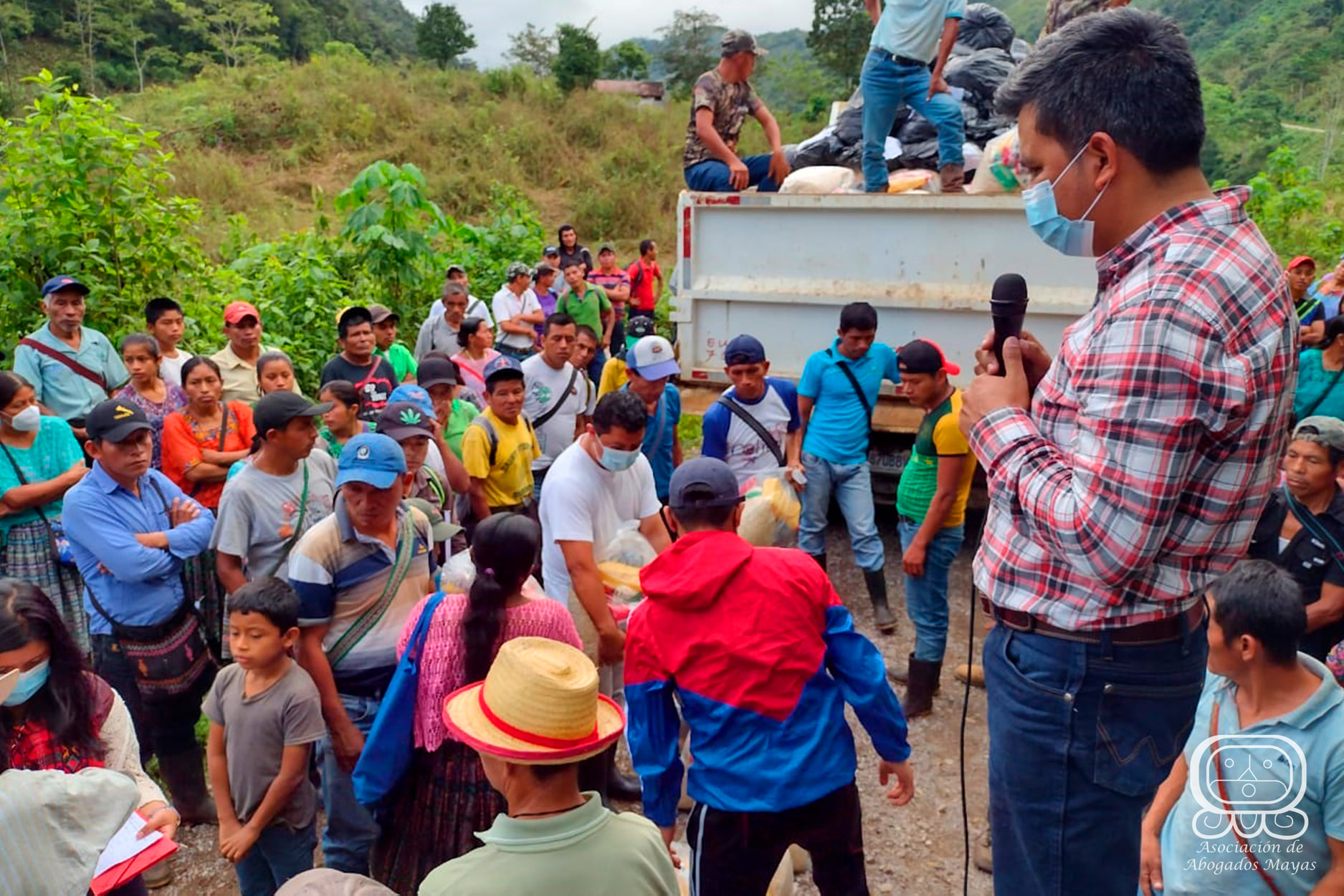 entrega de viveres comunidades qeqchi 4