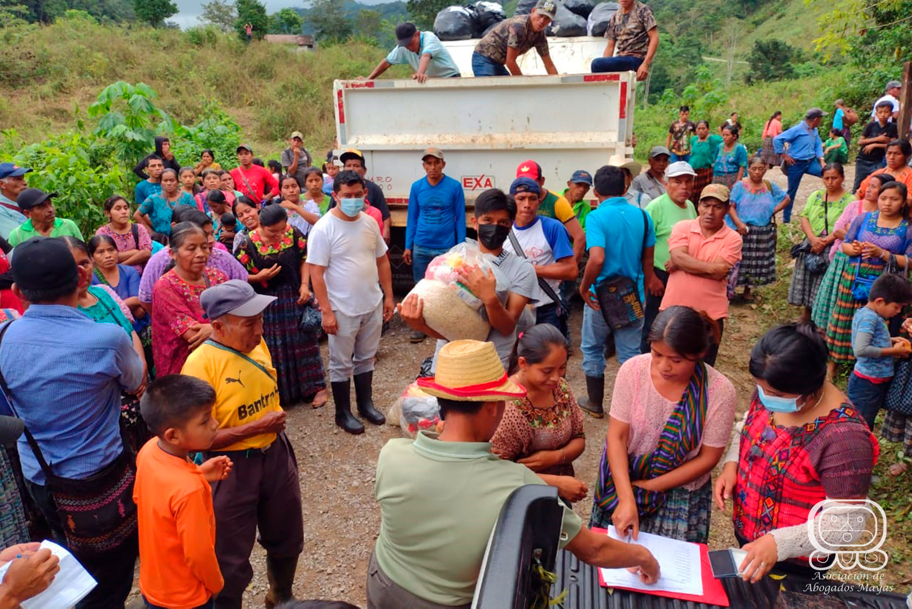 entrega de viveres comunidades qeqchi 5